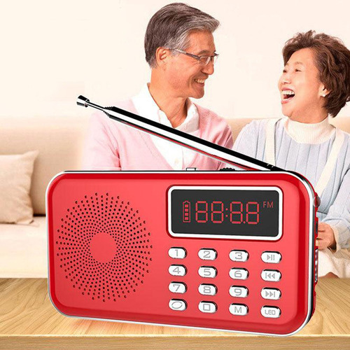 Radio Am/fm Portátil Con Linterna/manual De Carga Solar Color Rojo