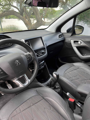 Imagen 5 de 5 de Peugeot 208 2014 1.6 Feline Pack Cuir