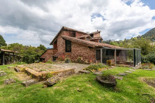 Casa En Venta En La Calera. Cod V9446