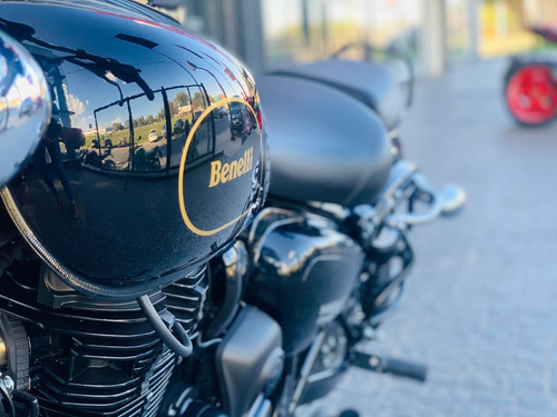 Benelli Imperiale 400 - Benelli Store Pilar - Mayo