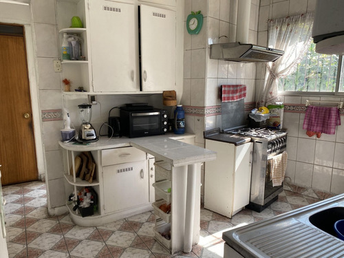 Amplia Casa Con Gran Terreno A La Venta En Ñuñoa