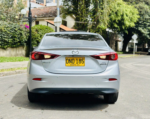 Mazda 3 2.0 Touring At