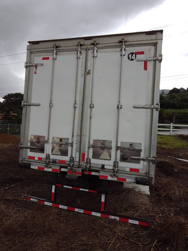 Imagen 3 de 8 de Furgón Refrigerado Camion 6.5m Largo X 2.40 Ancho 2.20 Alto