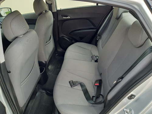 Imagem 11 de 15 de Hyundai Hb20s Premium 1.6 Automático 2013-2014
