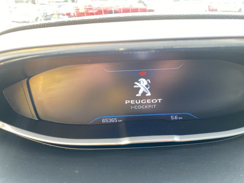 Imagen 9 de 19 de Peugeot 5008 2.0
