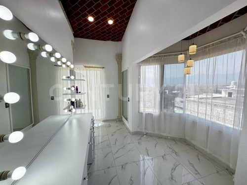 Casona En Venta En Jiutepec, Morelos