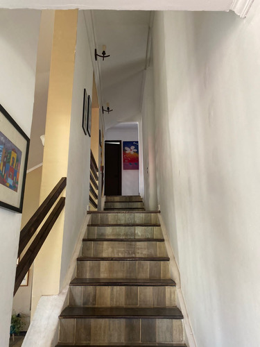 Oportunidad. Vende Dueño. Hermosa Casa Familiar Sector Haras