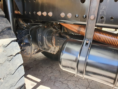 Mercedes-benz Axor 3131 6x4 Ano 2014 Tanque Pipa Traçado