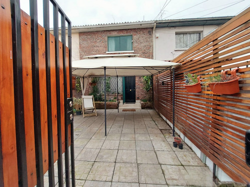 Casa 2d/1b/patio/quincho / Juan Antonio Ríos