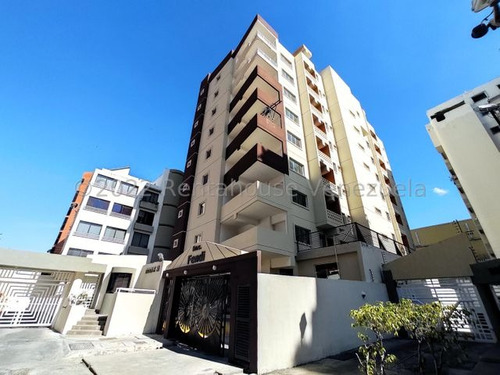 Yilmer Salazar Vende Apartamento En Urbanizacion El Bosque En Maracay 24-12025 Yjs