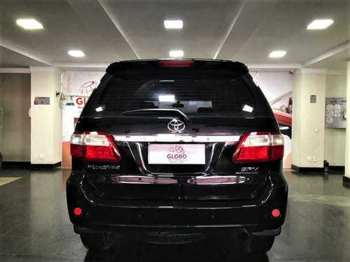 Imagem 12 de 13 de Toyota Hilux Sw4 4x2sr