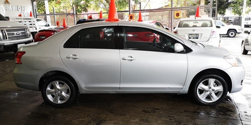 Imagen 9 de 15 de Toyota Yaris 2008 1.5 Sedan Premium 5vel Aa Ee Ra Mt
