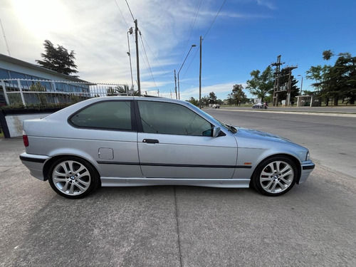 BMW Serie 3 1.8 318l