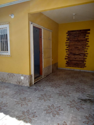 Imagem 2 de 14 de Ref:5238 - Casa 2 Dormitórios Financiamento Bancário