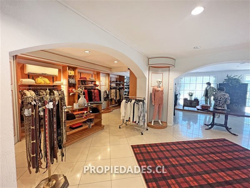 Imagen 5 de 18 de Local Comercial En Venta En Providencia