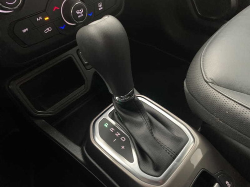 Imagem 12 de 15 de Jeep Renegade 1.8 16v Flex Limited 4p Aut 2020
