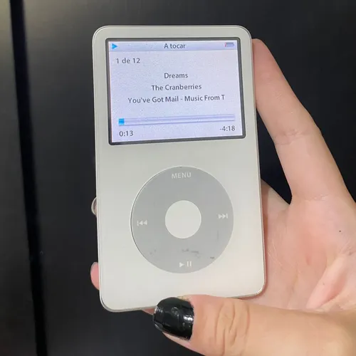 Apple iPod Classic 6a Geração Branco (30 Gb) Ma002j/a | MercadoLivre