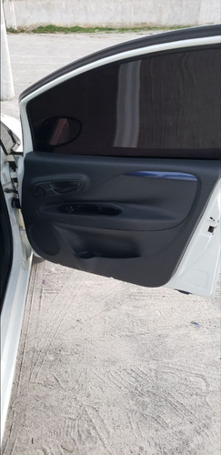 Imagem 12 de 13 de Fiat Punto 1.4
