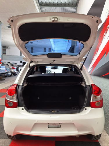 Toyota Etios 1.5 Platinum At