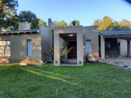 Imagen 2 de 14 de Casa En Venta En Francisco Alvarez