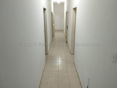 Naudy Escalona Alquila Espectacular Edificio Comercial En Zona Centro De Barquisimeto