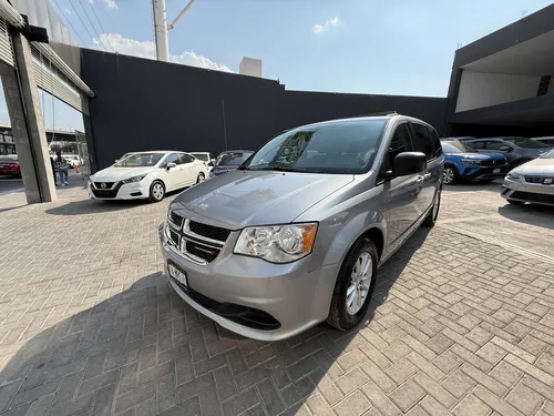 Dodge Grand Caravan 3.7 Sxt At
