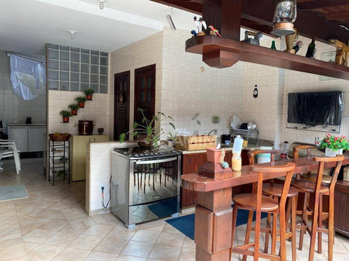Casa Com 5 Dormitórios À Venda, 350 M²- Pe Pequeno - Niterói/rj - Ca0686