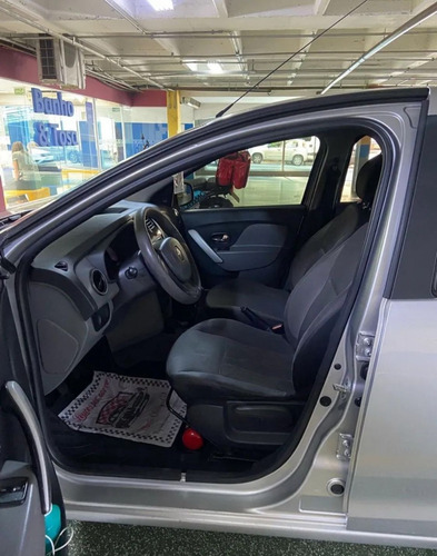 Renault Logan 1.6 Expression Hi-power 4p
