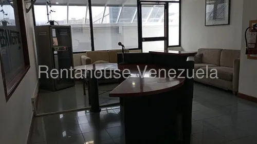 Se Alquila Oficina En La Urbina