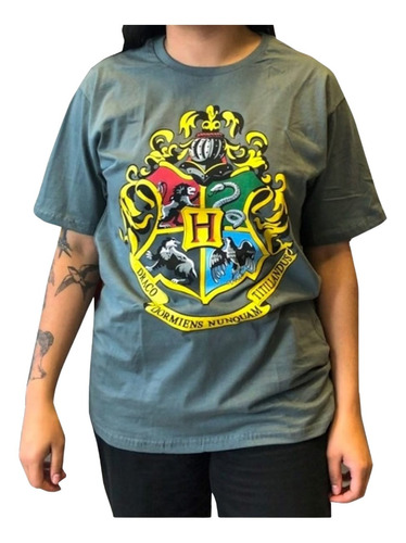 Camisa Harry Potter Brasão Hogwarts Geek Nerd Presente Linda