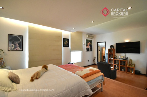 Casa De Lujo En Venta Con Alberca En Las Fuentes Cerca De La Expo