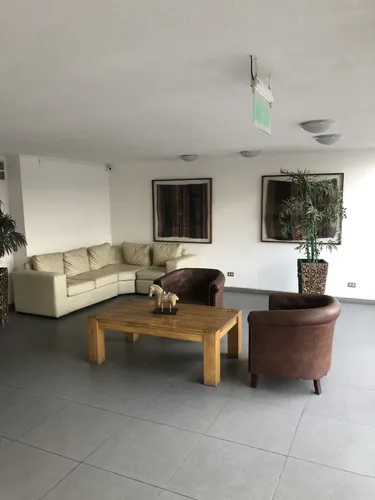 Arriendo Departamento 2d/1b, Estacionamiento Y Bodega