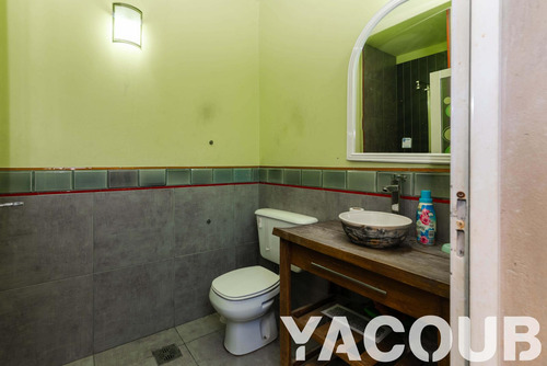 Ph En Venta - 4 Dormitorios 2 Baños - 270mts2 - Almagro