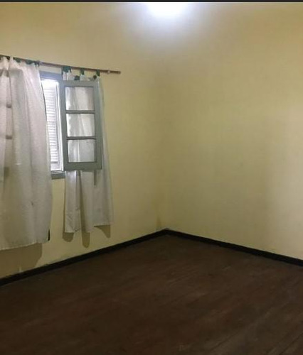 Casa Con Local En Venta - 3 Dormitorios 2 Baños - 151mts2 - Sarandi