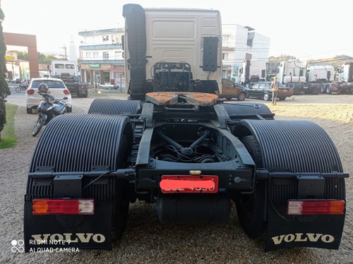 Imagem 4 de 12 de Volvo Fh520 6x4