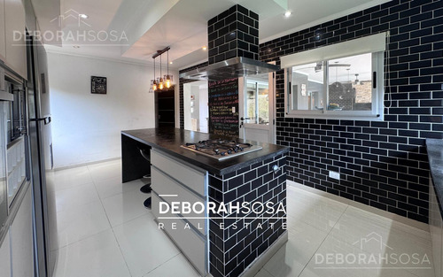 Casa En Venta 6 Ambientes Al Lago Con Pileta Y Muelle - Zona Norte Escobar El Cantón