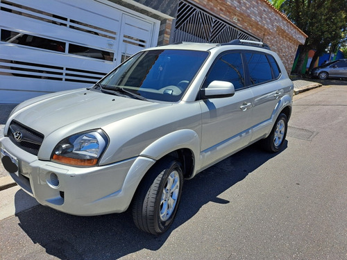 Hyundai Tucson 2.0 Gls 4x2 Aut. 5p