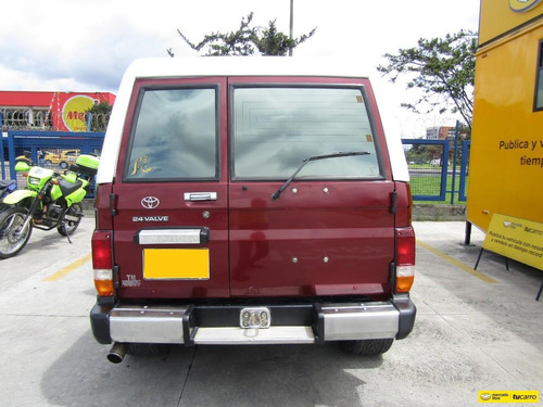Imagen 5 de 14 de Toyota Land Cruiser 4.5 Fzj73