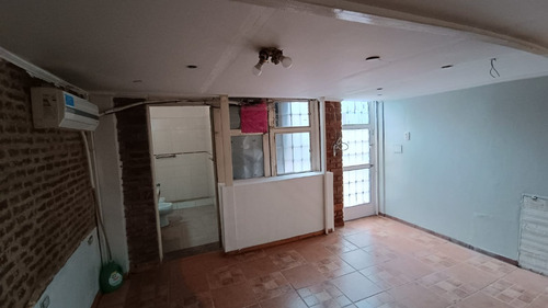 Alquiler De Importante Local Sobre Avenida - Barrio Belgrano - Disponible Agosto