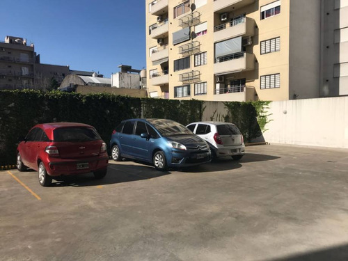 Cochera En Venta En Moron Centro
