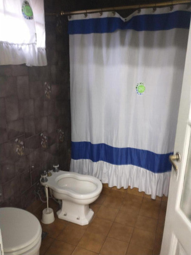 Imagen 10 de 14 de Oficina/departamento En Planta Alta Uso Comercial. Inmejorable Ubicación