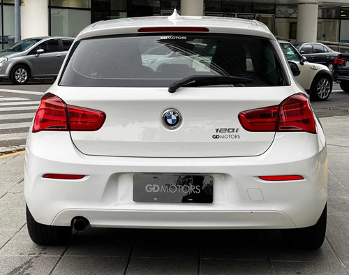Imagen 7 de 15 de Gd Motors Bmw 120 3 Ptas 2017 48000 Km Serv Of Unico Dueño