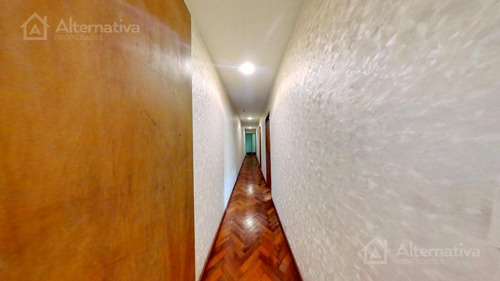 Venta De Departamento En Belgrano R De 5 Ambientes.