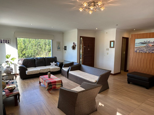 Venta Casa 3 Dormitorios Barrio La Armonía Con Cochera