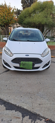 Ford Fiesta Kinetic 1.6 Titanium Powershift 120cv