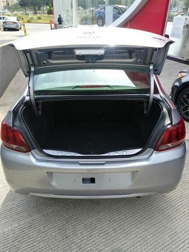 Imagen 7 de 11 de Peugeot 301 Active Manual Modelo 2021