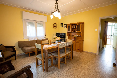 Costa Brava- Propiedad En Venta En Piriápolis. Oportunidad De Obtener Un Casa Y Un Apartamento En El Piso Predio.
