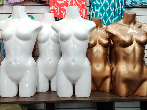 Maniquíes Medio Cuerpo De Dama, Hombre Y Piernas De Dama