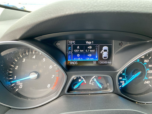 Imagen 22 de 25 de Ford Escape Se 2014