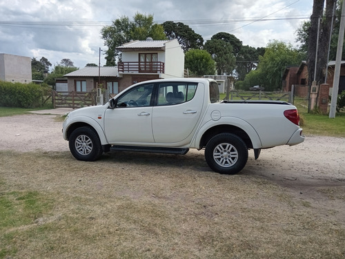 Mitsubishi L200 3.2 Cab Doble 4wd Cr 165cv Mt